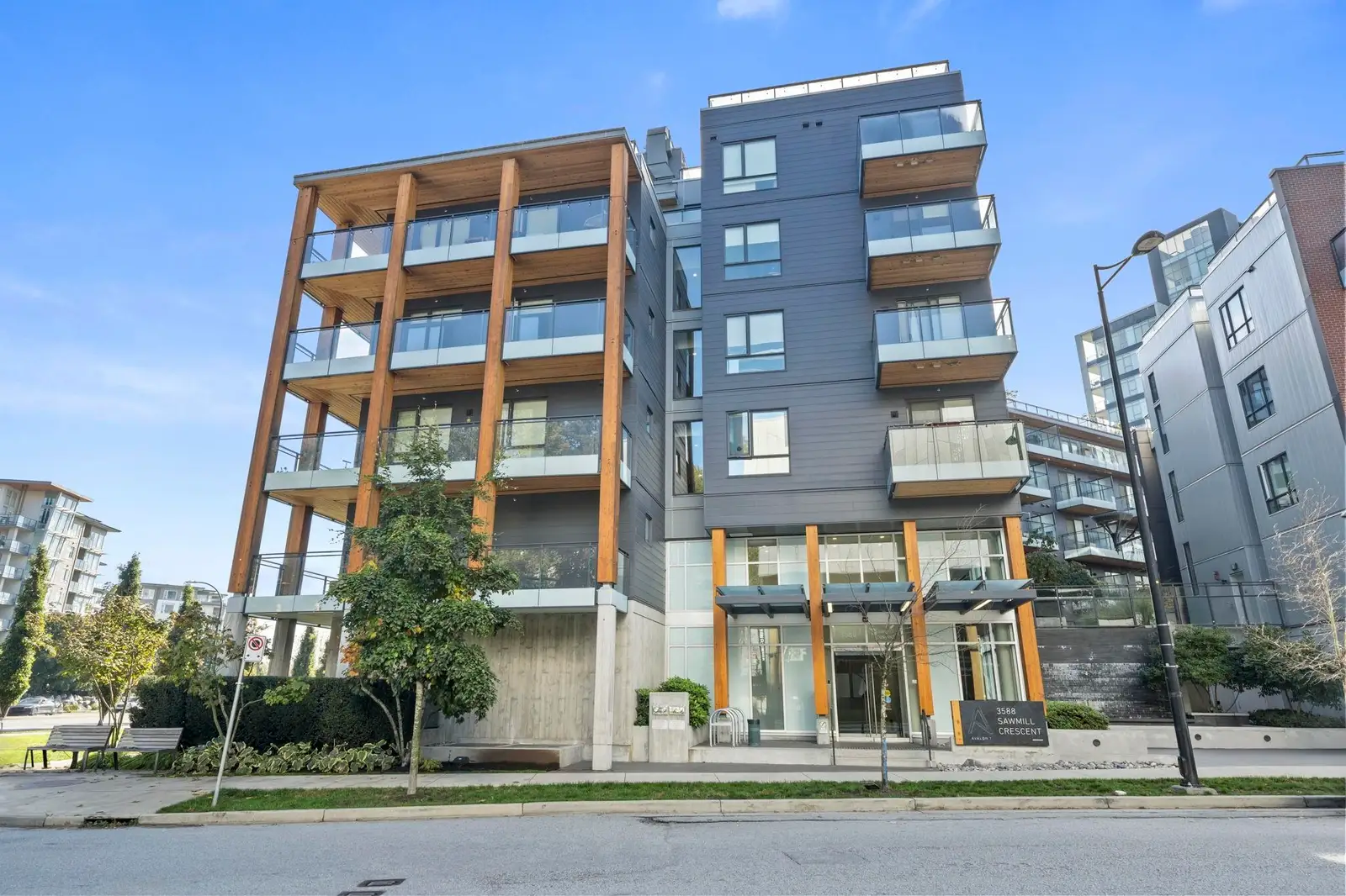 101 3588 SAWMILL CRESCENT, Vancouver BC V5S 0H5