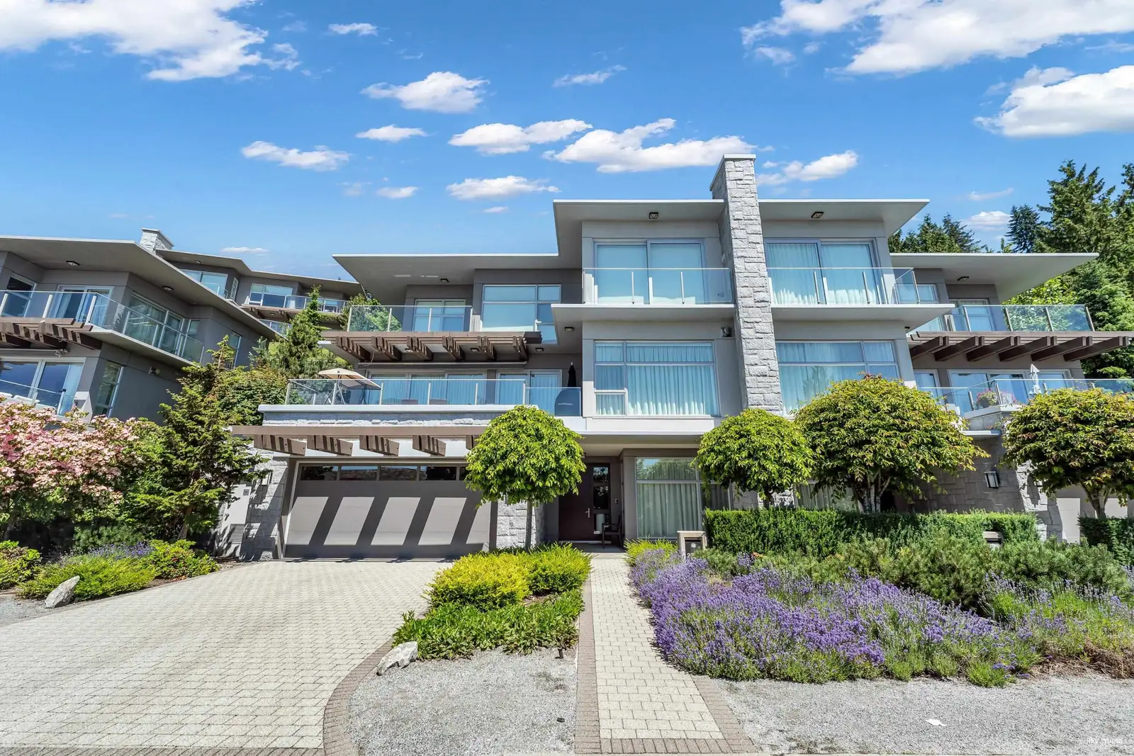 2728 HIGHVIEW PLACE, Vancouver BC V5R 2J6
