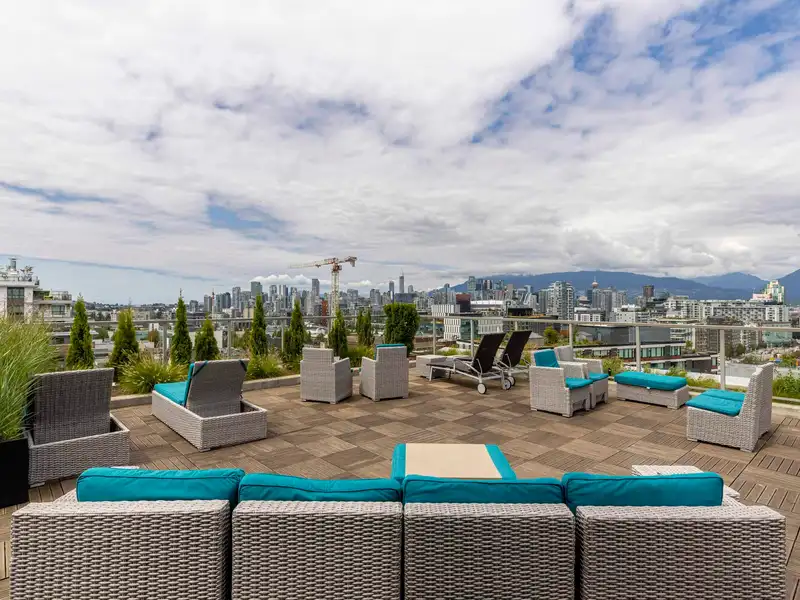 473 250 E 6TH AVENUE, Vancouver
