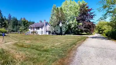 6104 MASON ROAD, Sechelt BC V7Z 0N4