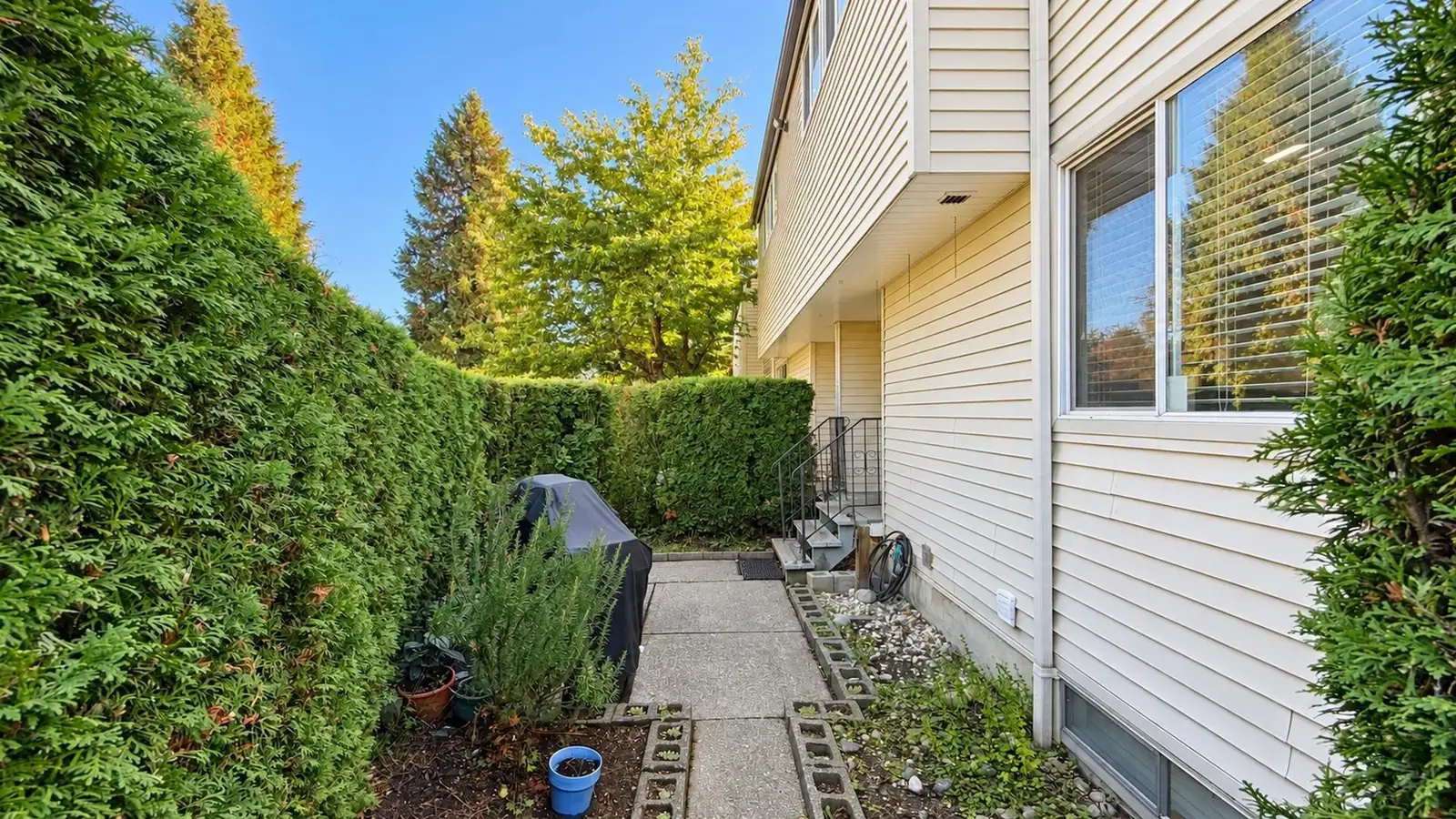 29 3417 E 49TH AVENUE, Vancouver BC V5S 1M1