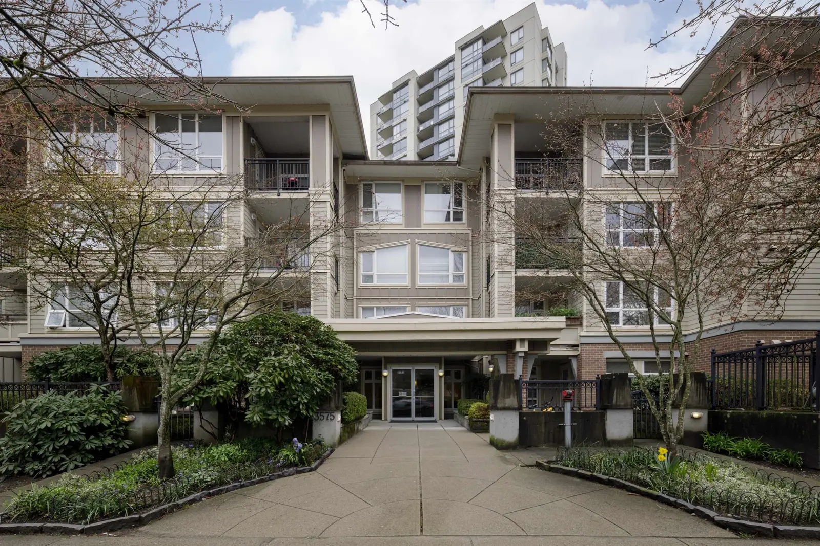 214 3575 EUCLID AVENUE, Vancouver BC V5R 6H5
