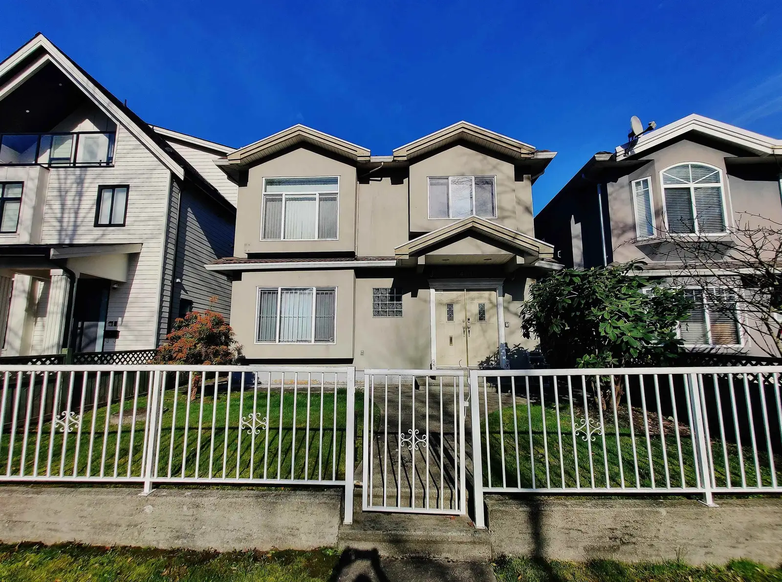 3461 WILLIAM STREET, Vancouver BC V5K 2Z5