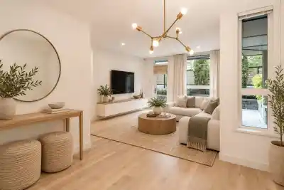 101 562 E 7TH AVENUE, Vancouver BC V5T 1N7