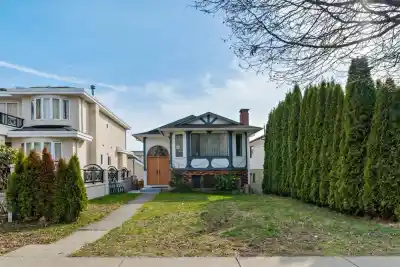 328 E 49TH AVENUE, Vancouver BC V5W 2G6