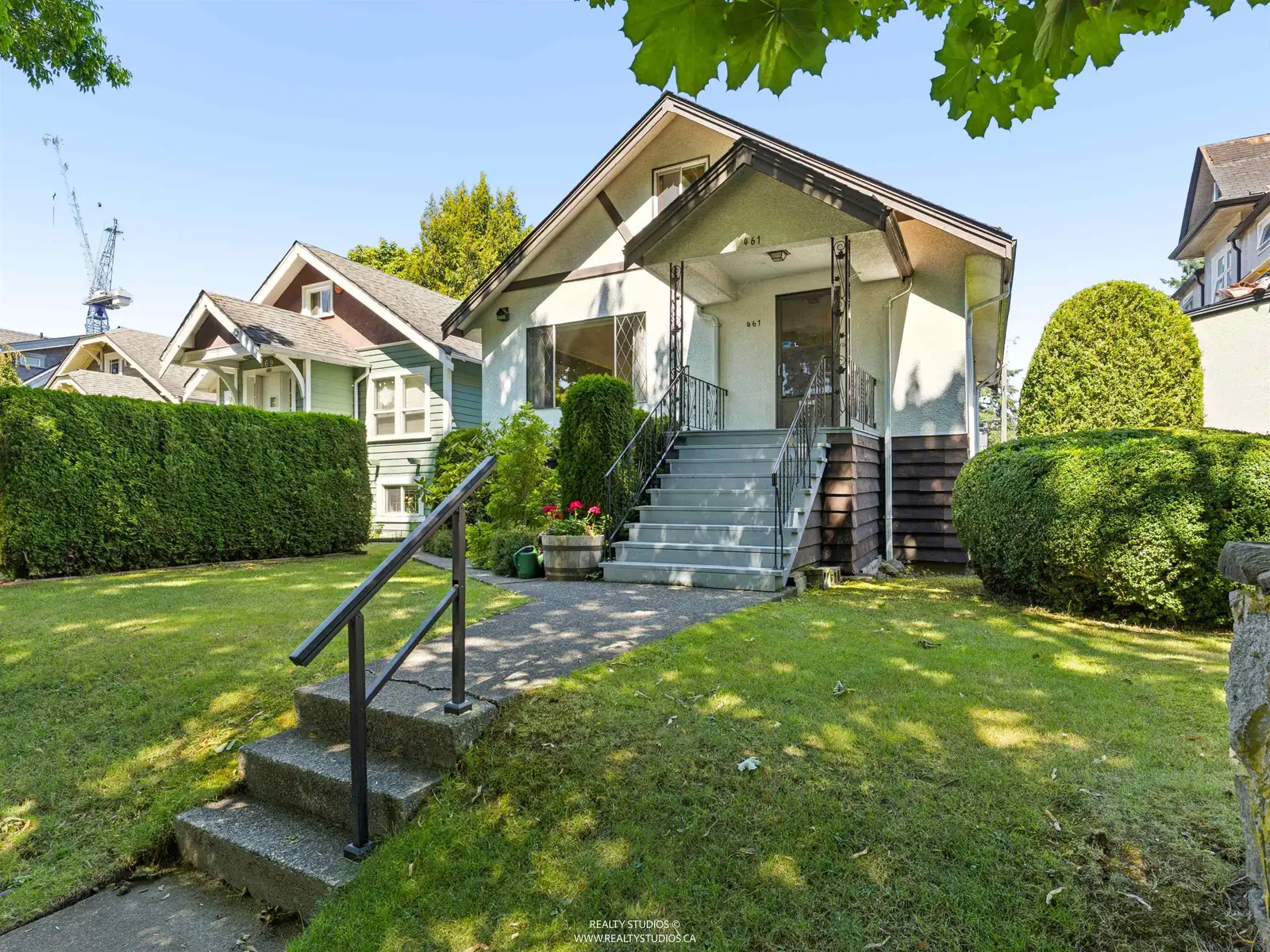 461 W 18TH AVENUE, Vancouver BC V5Y 2A9