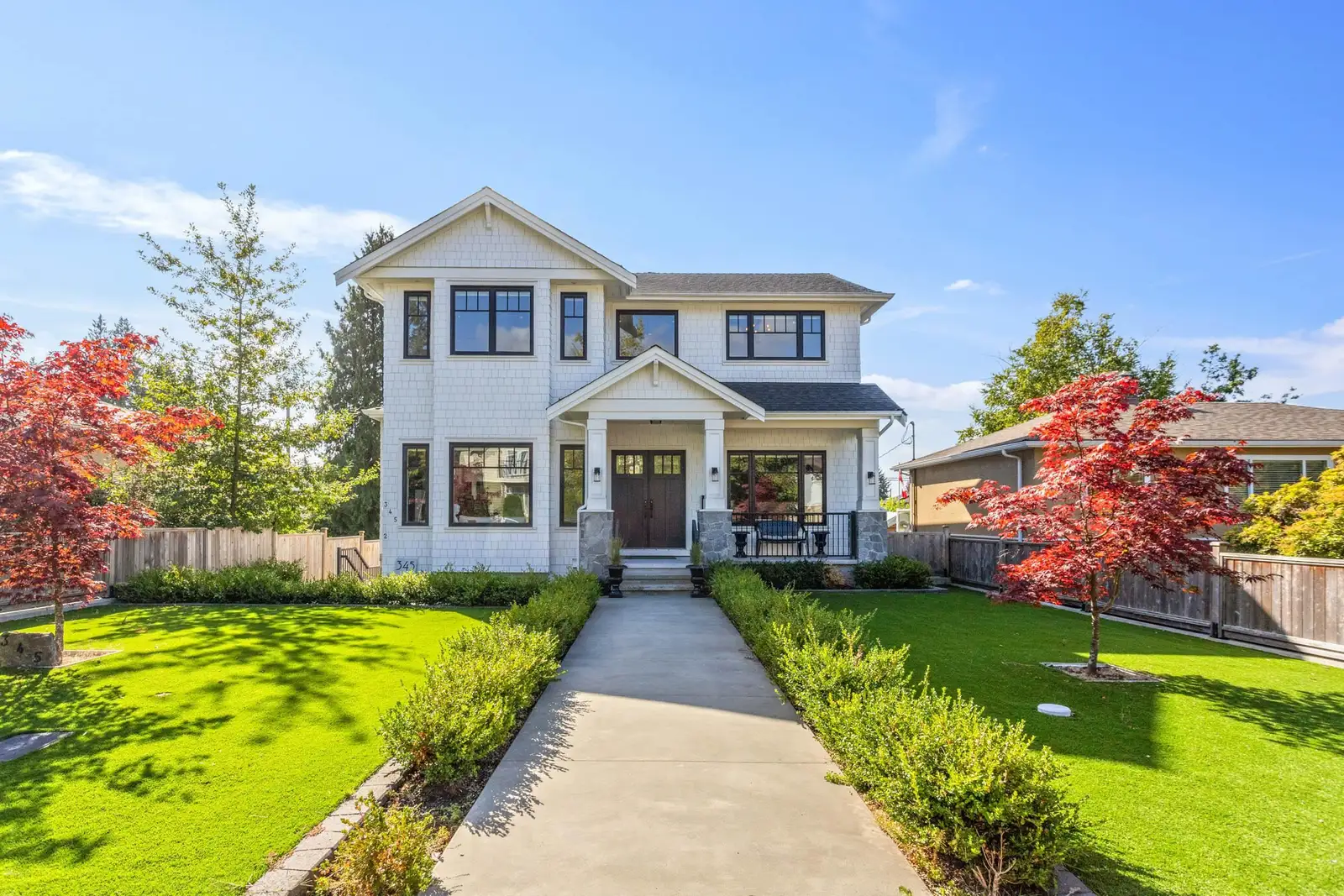 345 E 20TH STREET, North Vancouver BC V7L 3A8