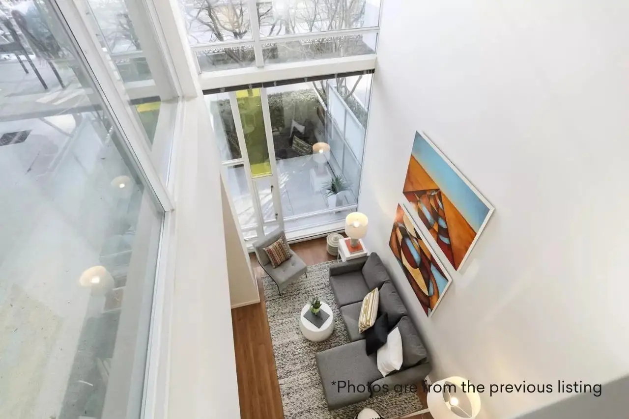 112 DUNSMUIR STREET, Vancouver BC V6B 1X7