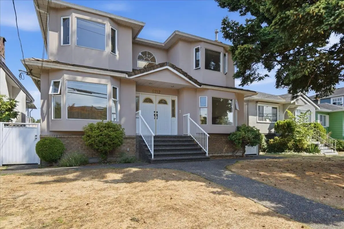 6212 VIVIAN STREET, Vancouver BC V5S 2S7