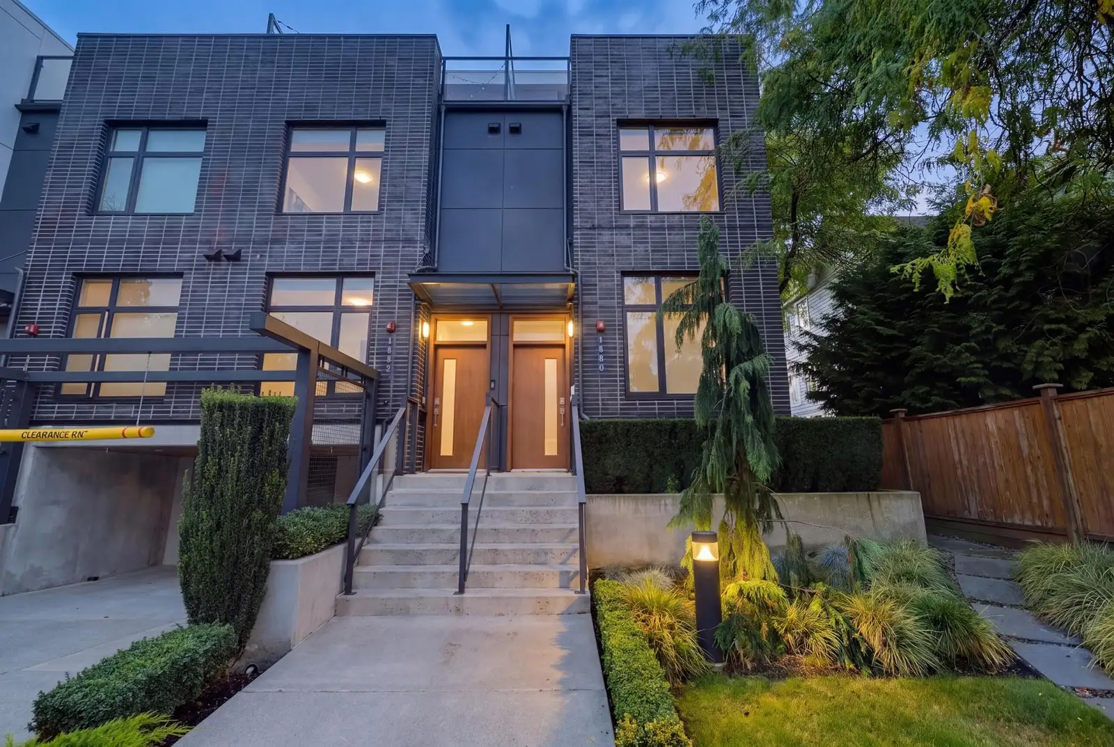 1880 E GEORGIA STREET, Vancouver BC V5L 2B6
