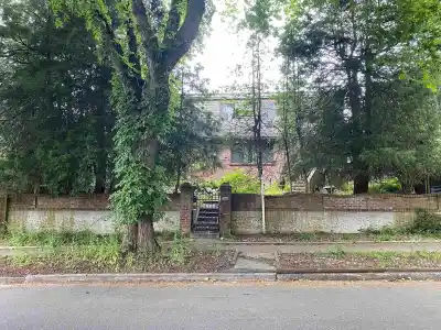 2371 E 6TH AVENUE, Vancouver BC V5N 1R4