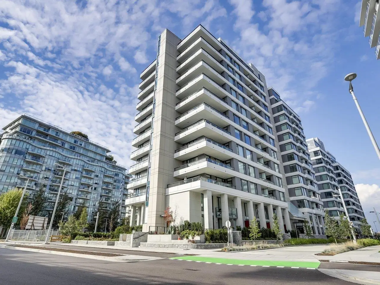 808 1688 PULLMAN PORTER STREET, Vancouver BC V6A 0H3