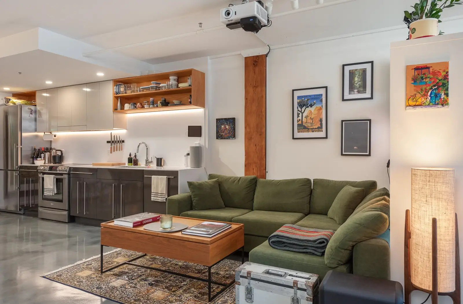 L2 2556 E HASTINGS STREET, Vancouver BC V5K 1Z3