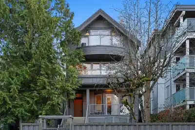 2142 W 1ST AVENUE, Vancouver BC V6K 1E8
