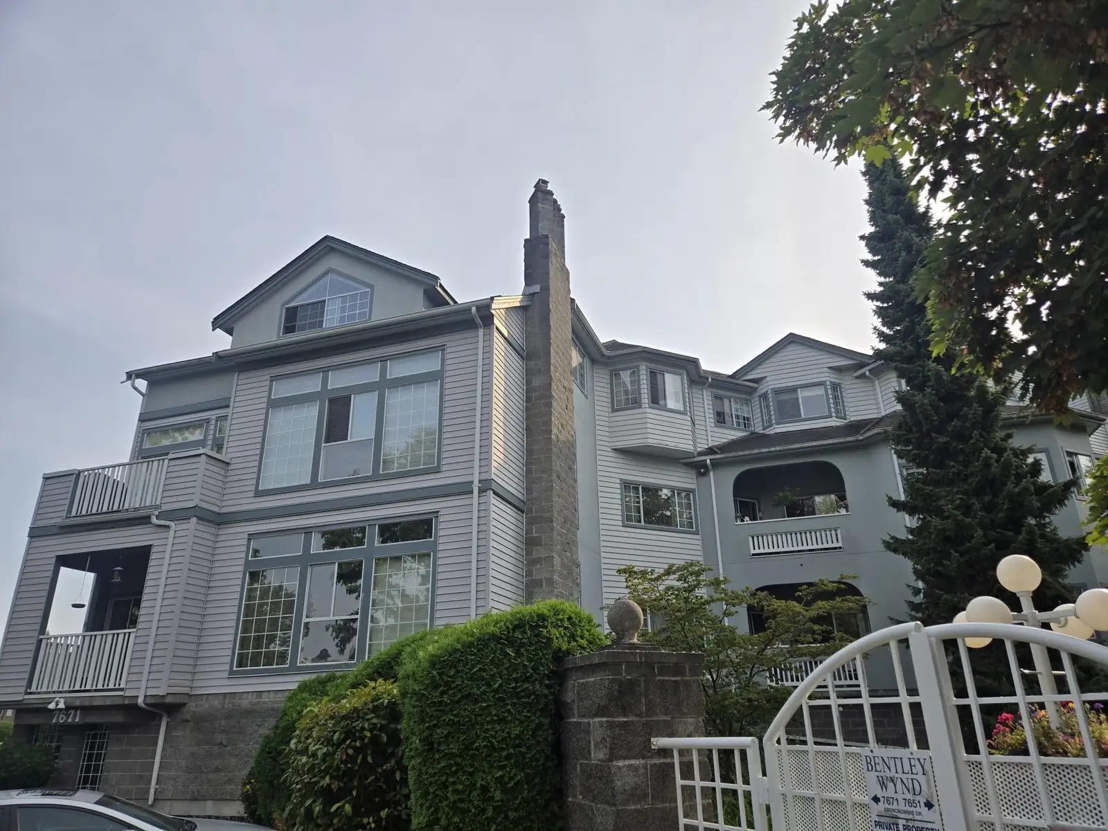 302 7651 ABERCROMBIE DRIVE, Richmond BC V6Y 3N3