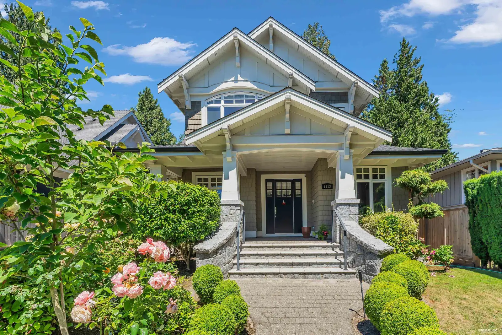 2213 JEFFERSON AVENUE, West Vancouver BC V7V 2A9