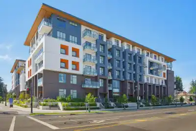 E205 10829 140 STREET, Surrey BC V3R 0H4