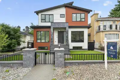 5835 CLARENDON STREET, Vancouver BC V5R 3K4