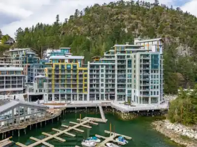 205 6707 NELSON AVENUE, West Vancouver BC V7W 0A4
