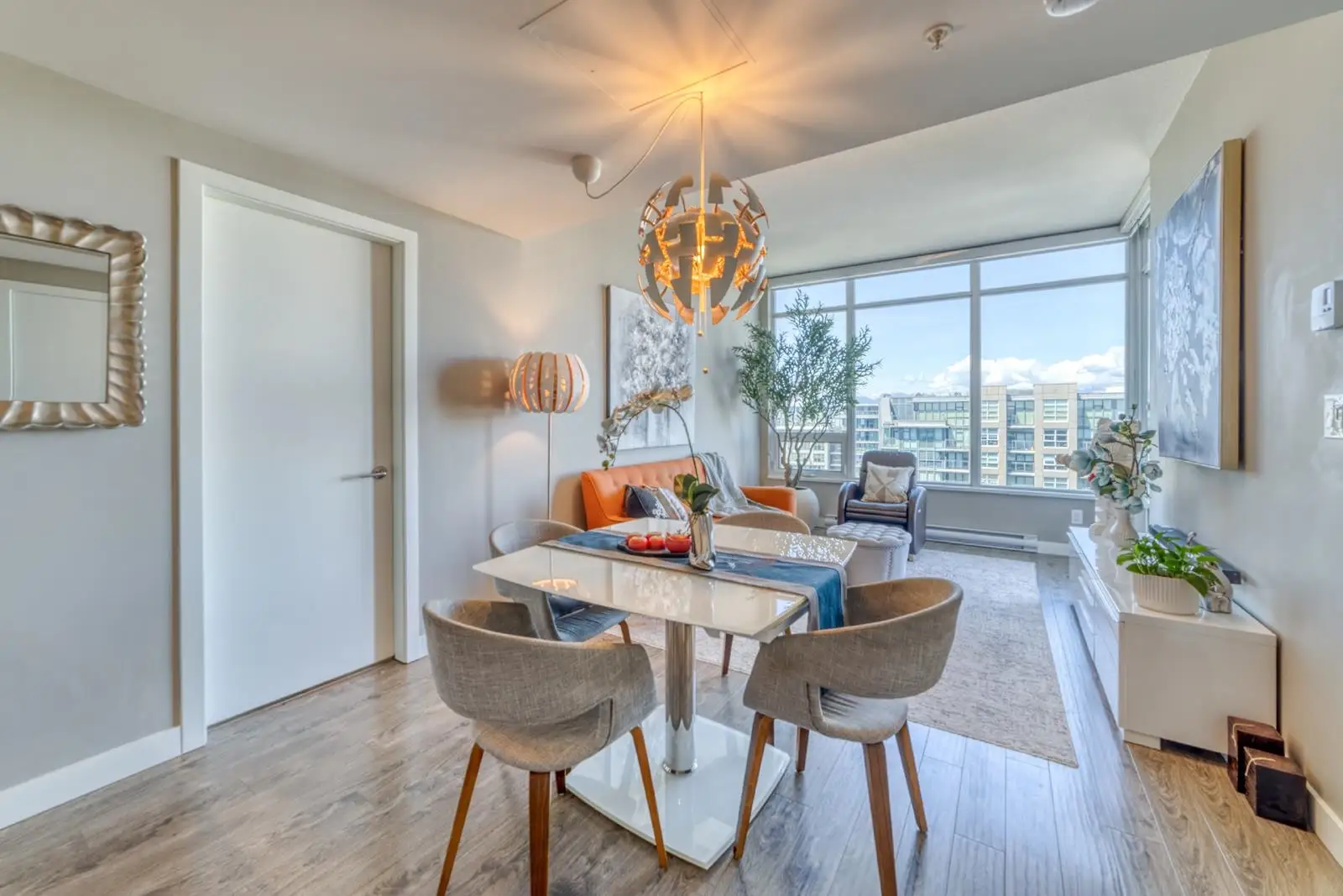 1808 6188 NO. 3 ROAD, Richmond BC V6Y 0J3