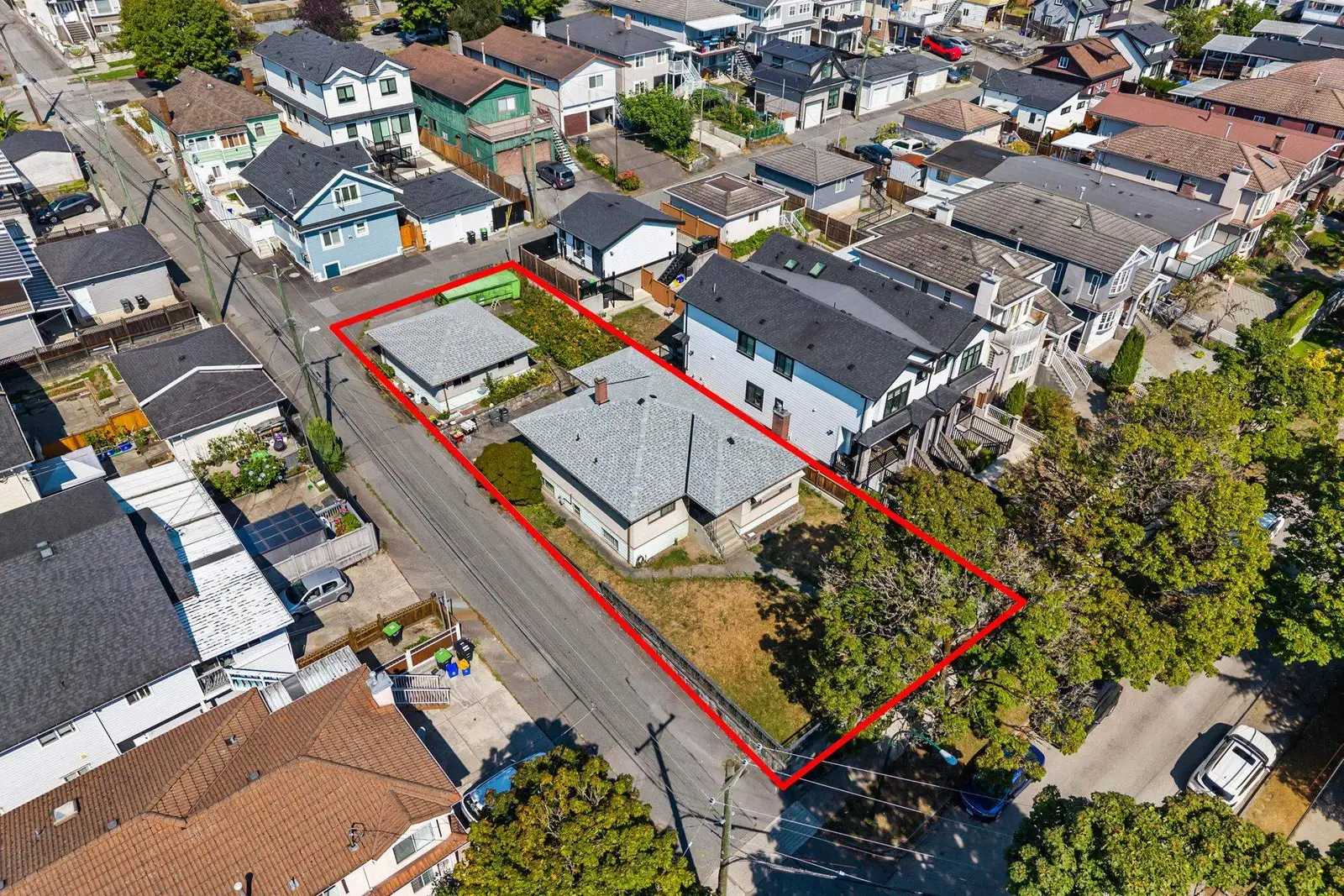715 E 63RD AVENUE, Vancouver BC V5X 2K6