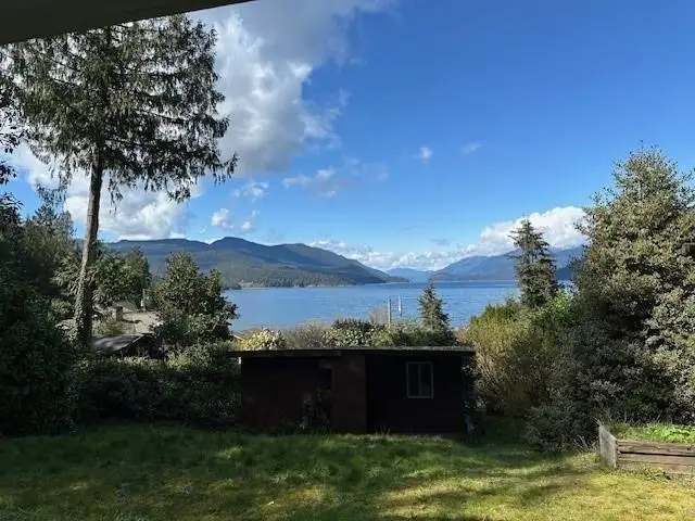 6201 CORACLE DRIVE, Sechelt BC V7Z 0C9