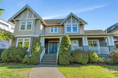 5062 GRANVILLE STREET, Vancouver BC V6M 3B4