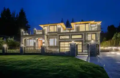 991 CROSS CREEK ROAD, West Vancouver BC V7S 2S6