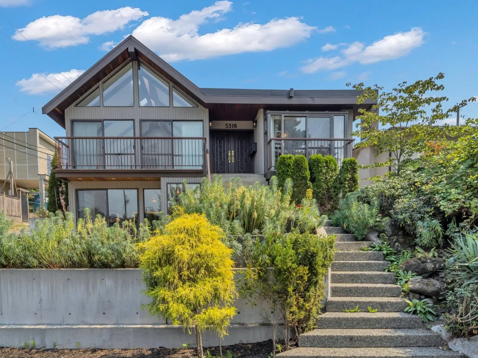 5316 FLEMING STREET, Vancouver BC V5P 3E9