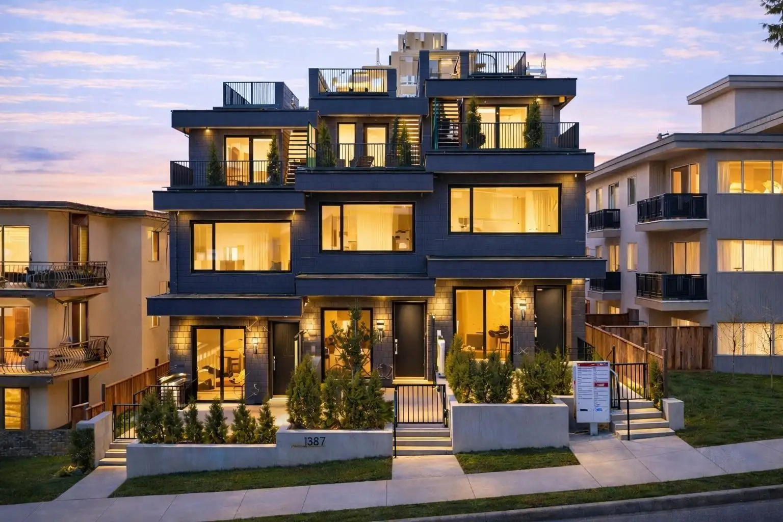 101 1837 E GEORGIA STREET, Vancouver BC V5L 2B5
