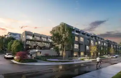 136 602 E 2ND STREET, North Vancouver BC V7L 1E3