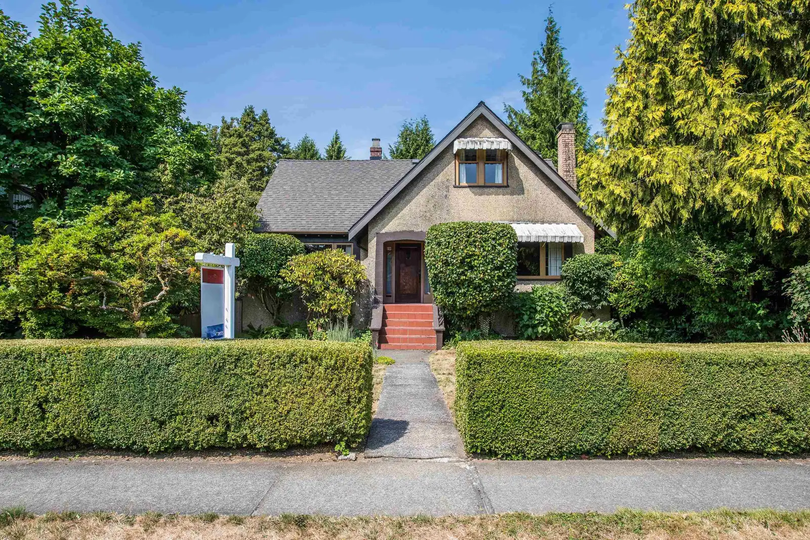 6857 LABURNUM STREET, Vancouver BC V6P 5M8