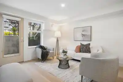 101 378 W 45TH AVENUE, Vancouver BC V5Y 0P6