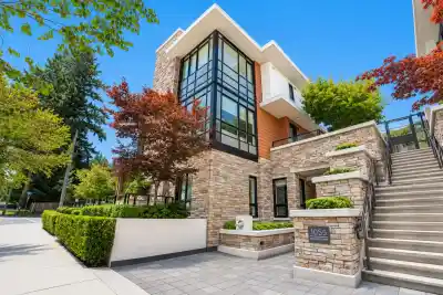 102 1055 RIDGEWOOD DRIVE, North Vancouver BC V7R 0A6