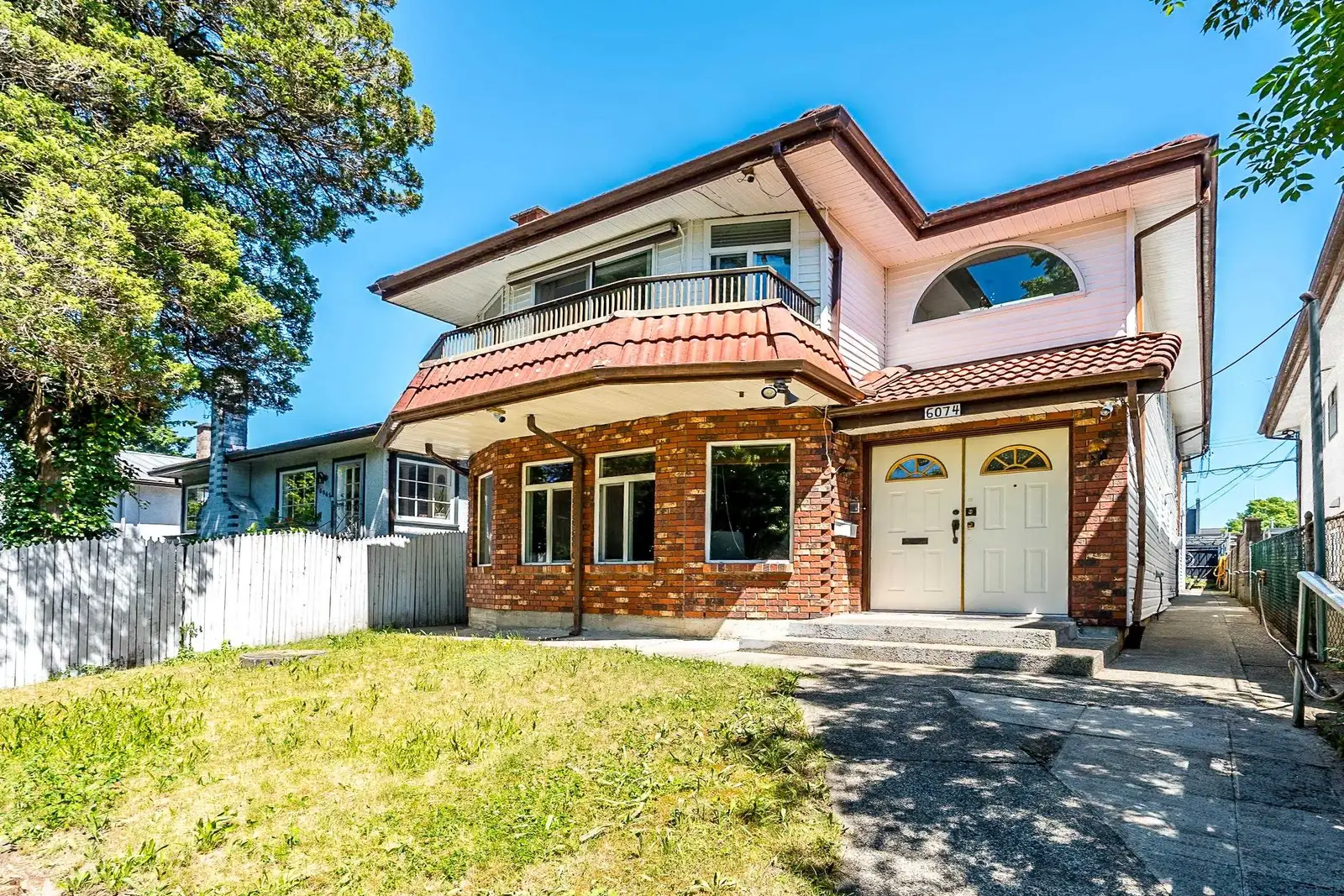 6074 SHERBROOKE STREET, Vancouver BC V5W 3N2