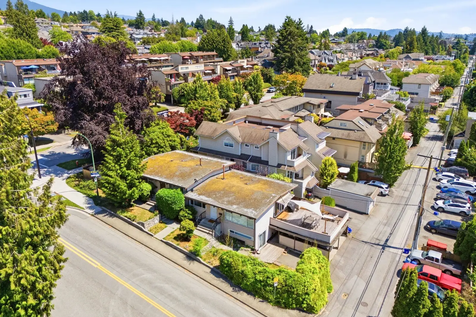 338-342 ST. GEORGES AVENUE, North Vancouver BC V7L 3G9