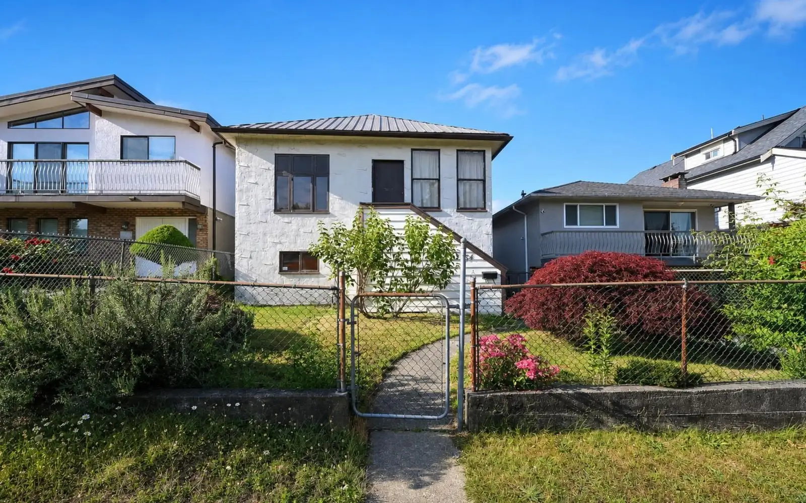2354 E 33RD AVENUE, Vancouver BC V5R 2S3