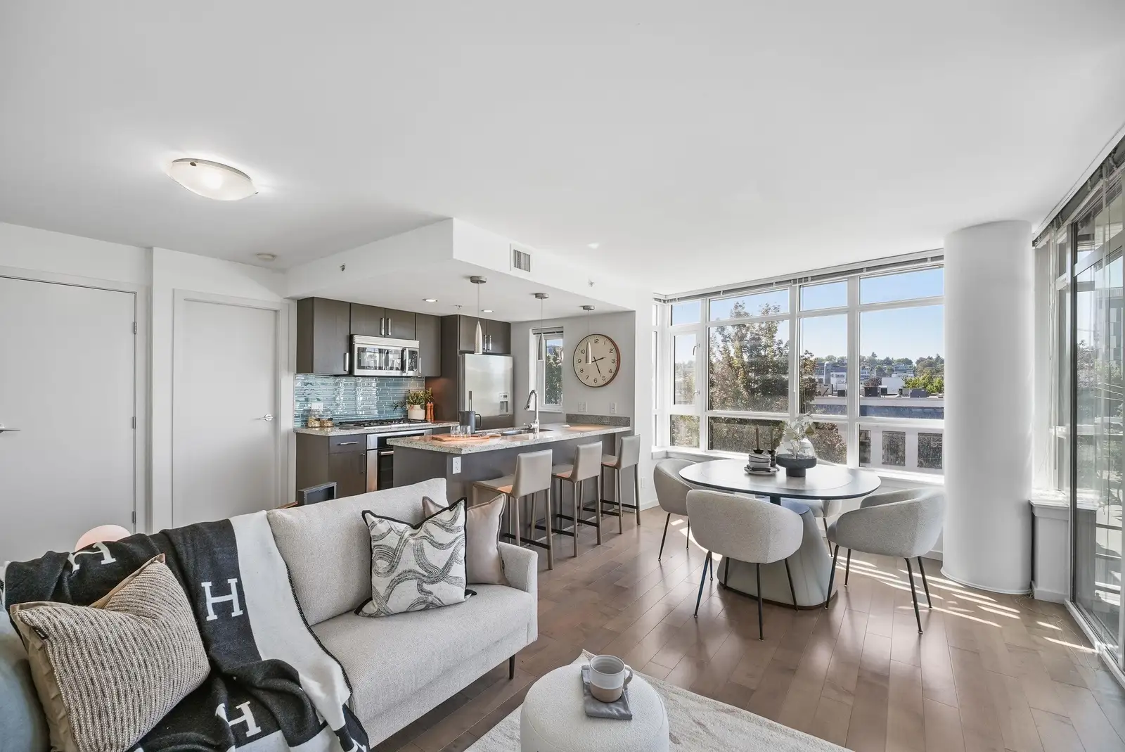 503 89 W 2ND AVENUE, Vancouver BC V5Y 0G9