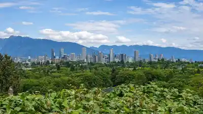 3578 W 15TH AVENUE, Vancouver BC V6R 2Z4
