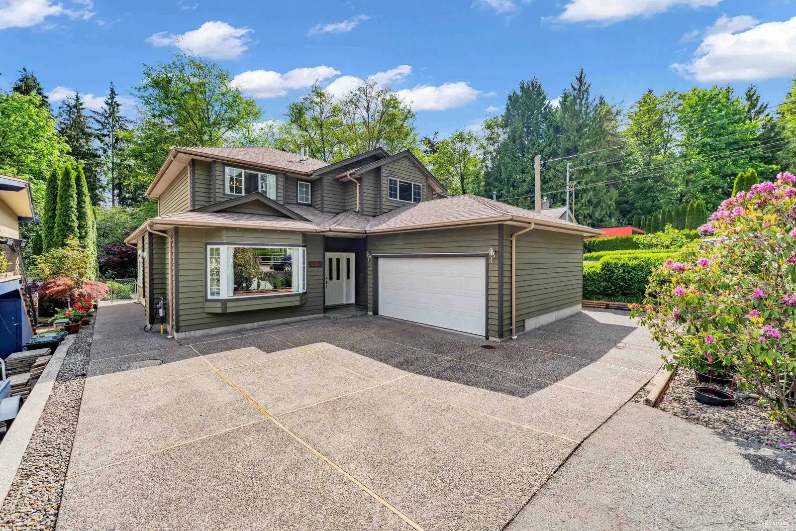 4317 CLIFFMONT ROAD, North Vancouver BC V7G 1J6