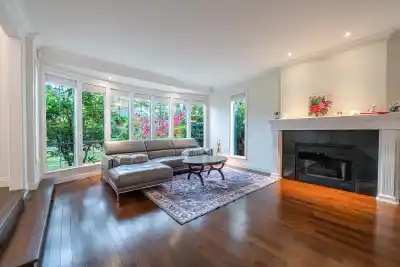 4570 W 13TH AVENUE, Vancouver BC V6R 2V4