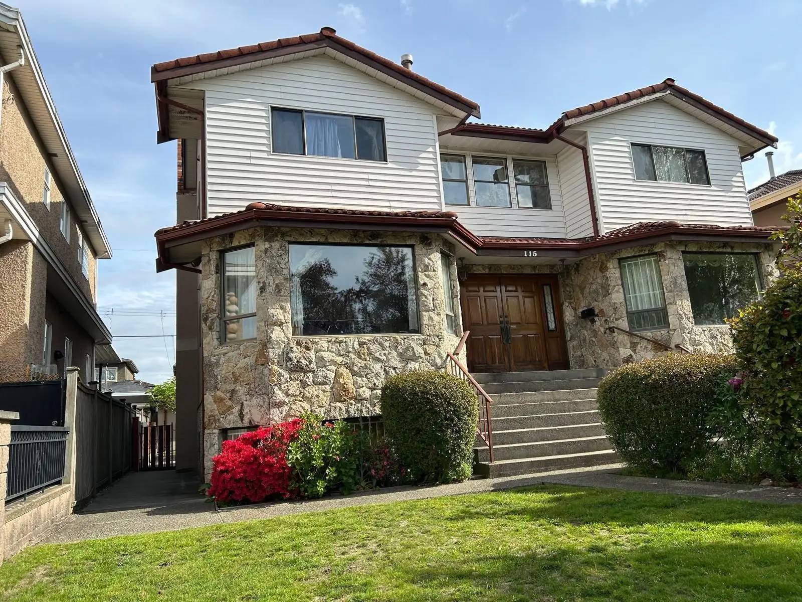 115 W 47TH AVENUE, Vancouver BC V5Y 2Y1