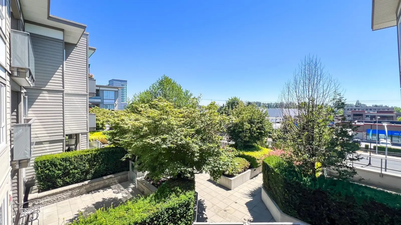 323 10880 NO. 5 ROAD, Richmond BC V6W 0B3