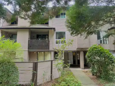 10589 HOLLY PARK LANE, Surrey BC V3R 6X8