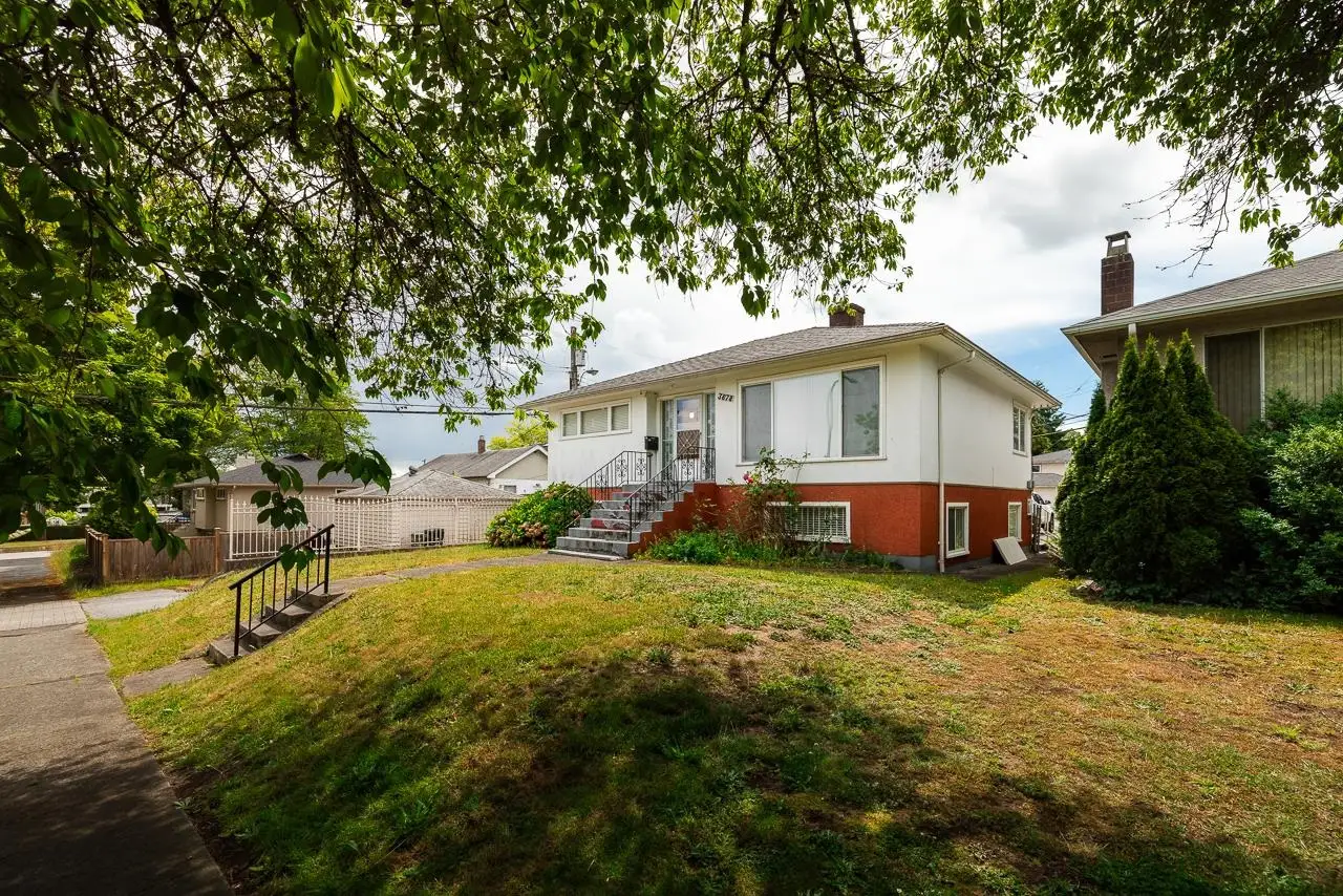 3678 E 25TH AVENUE, Vancouver BC V5R 1K5
