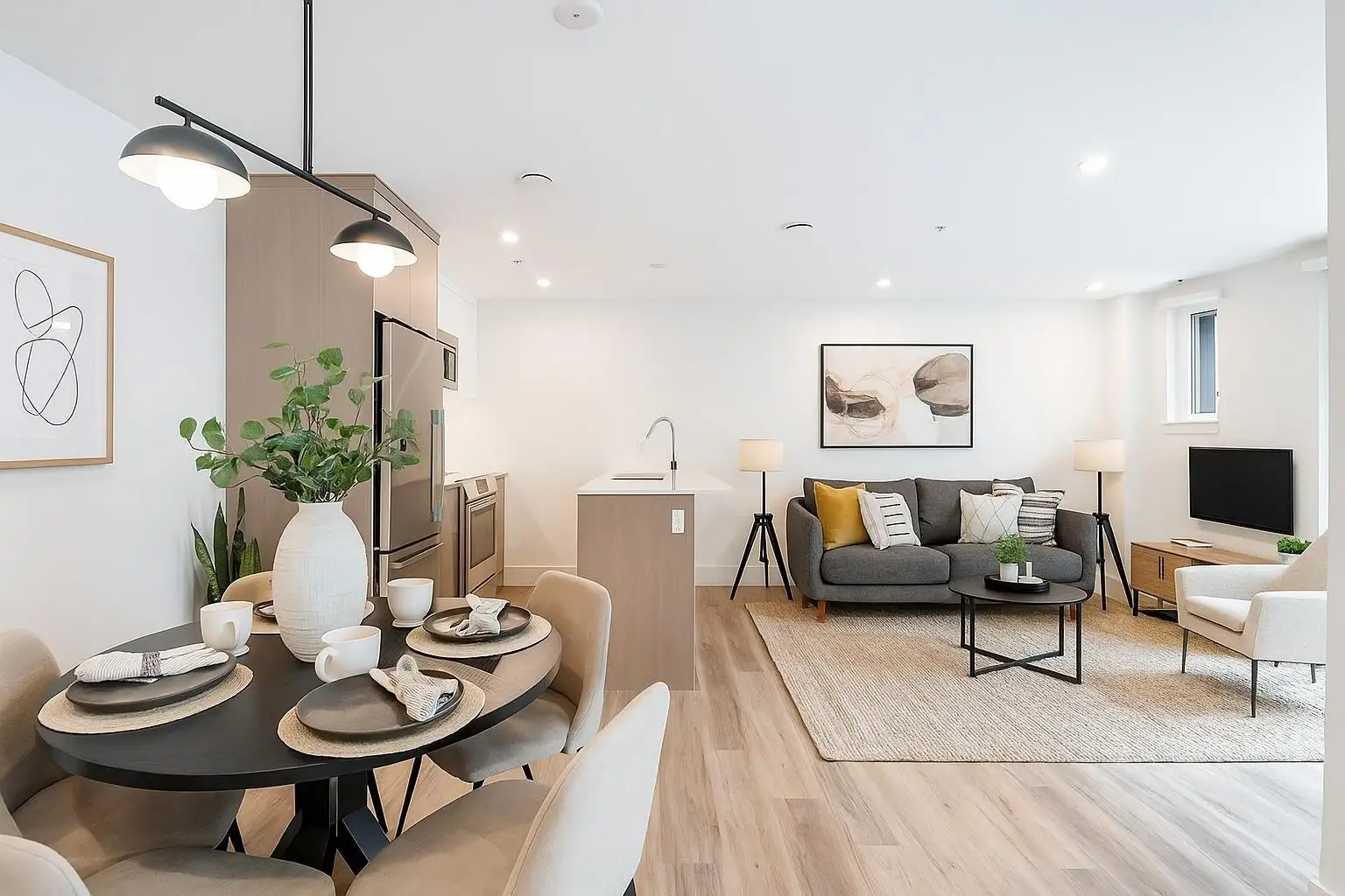 109 2085 E 1ST AVENUE, Vancouver BC V5N 1B6