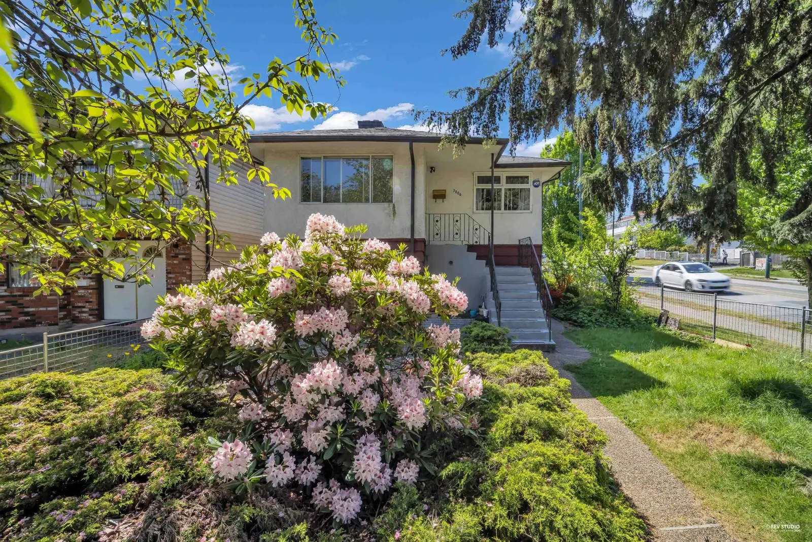 3006 E 27TH AVENUE, Vancouver BC V5R 1P2
