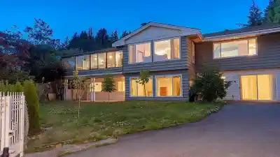 1181 CHARTWELL DRIVE, West Vancouver BC V7S 2R1