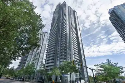 2001 13696 100 AVENUE, Surrey BC V3T 0L5