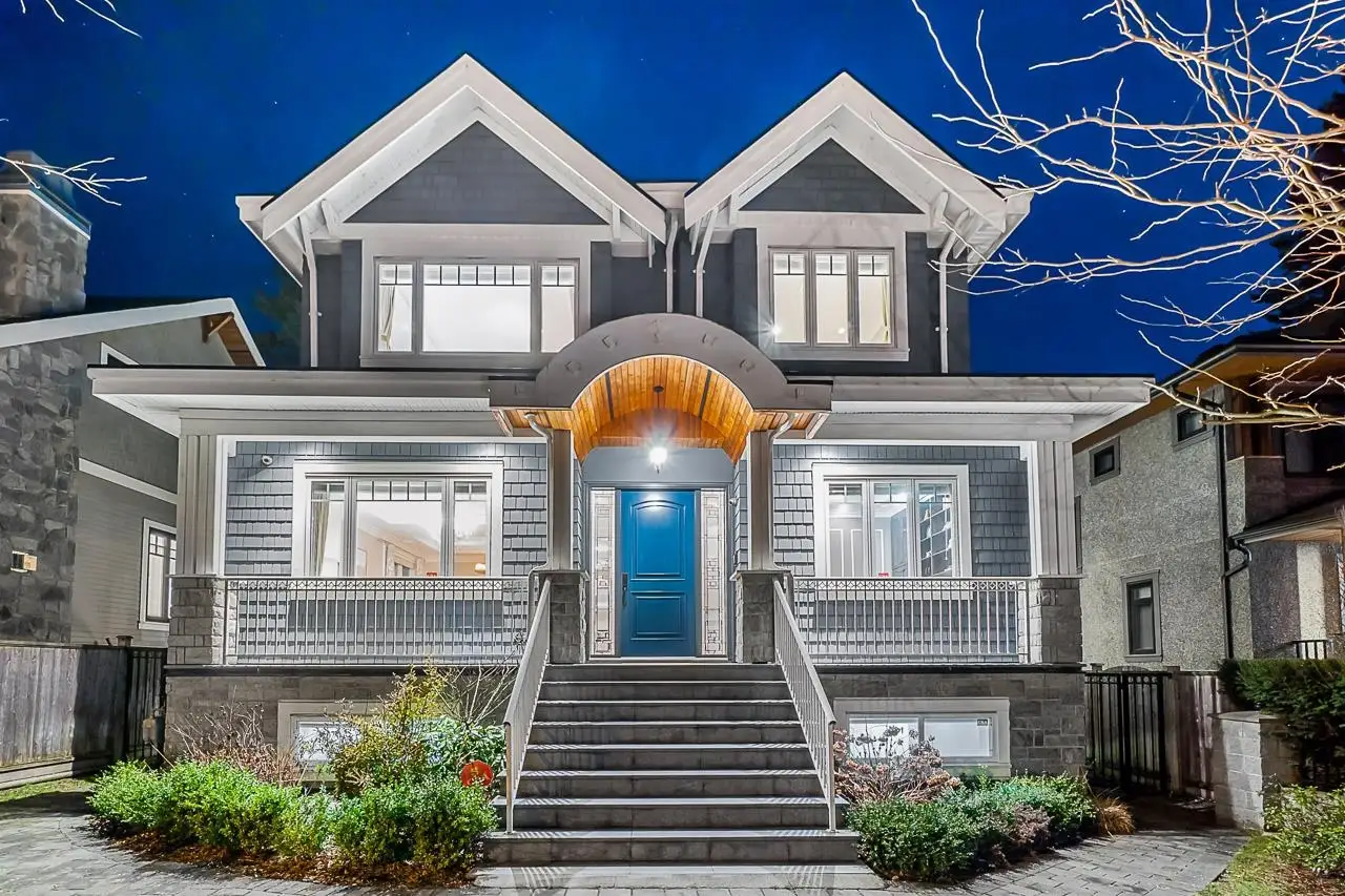 3741 W 37TH AVENUE, Vancouver BC V6N 2W1